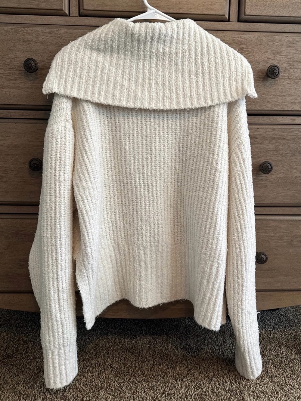 Universal Thread Women’s Large Cream Bouclé Quarter Zip Pullover Sweater Cozy - Picture 3 of 4
